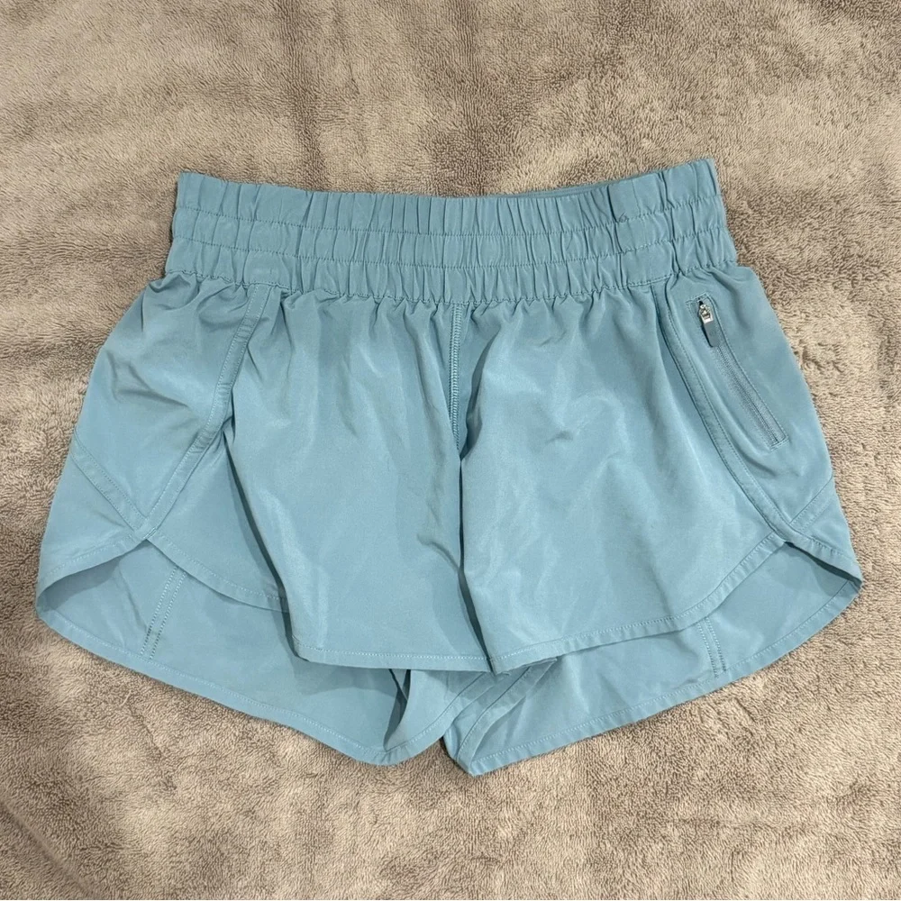 Lululemon Tracker V 4” Short